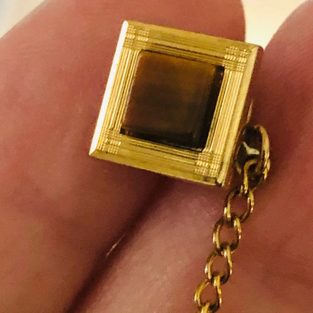 Vintage men’s Tiger eye gold tie pin with chain
